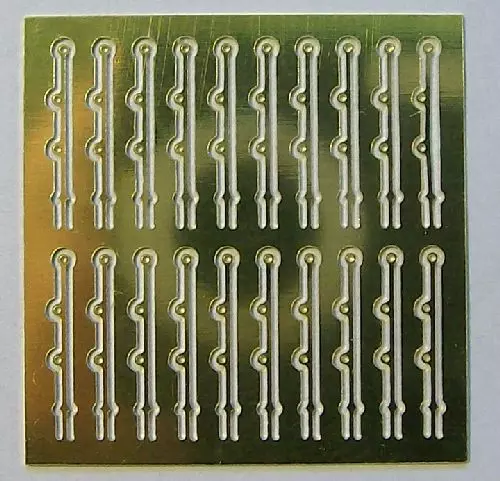 1 Platine Relingstützen H 11 mm, Typ B, M 1:100 