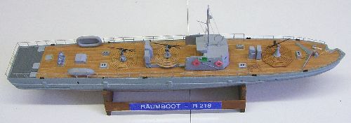 Artikelbild 1 des Artikels “Räumboot Typ R 218, M 1:100 “