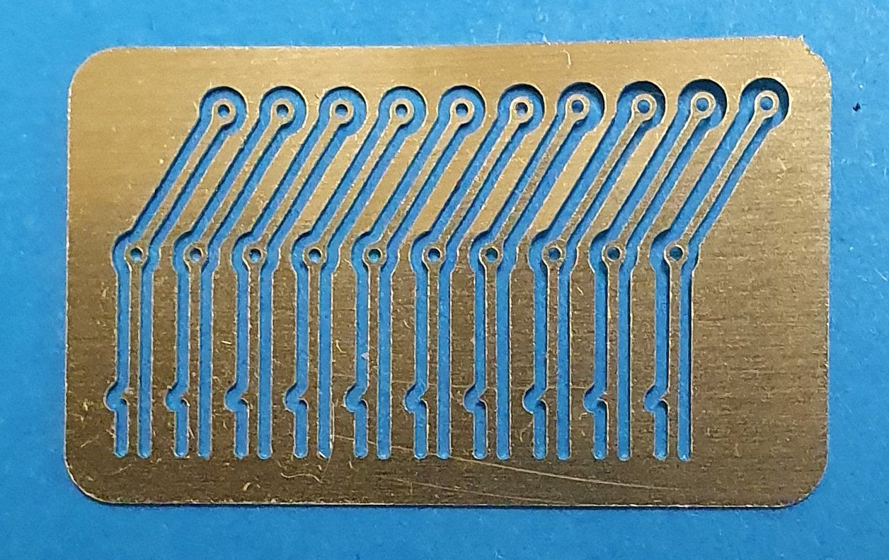 Artikelbild 1 des Artikels “1 Platine Relingstützen H 11 mm, Typ I M 1:100 “