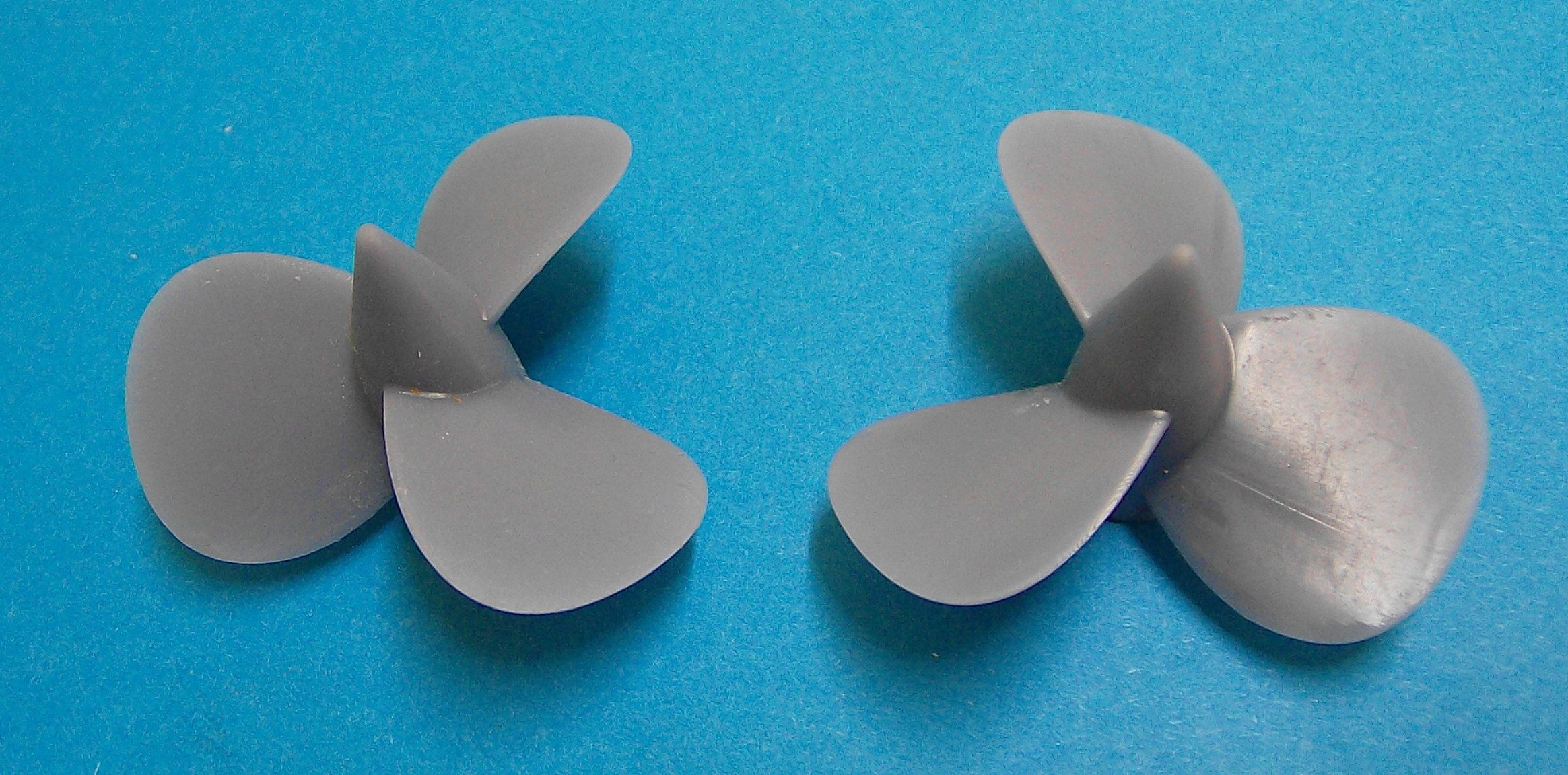 Artikelbild 1 des Artikels “1 paar Schiffsschrauben 44 mm M 1:100 “