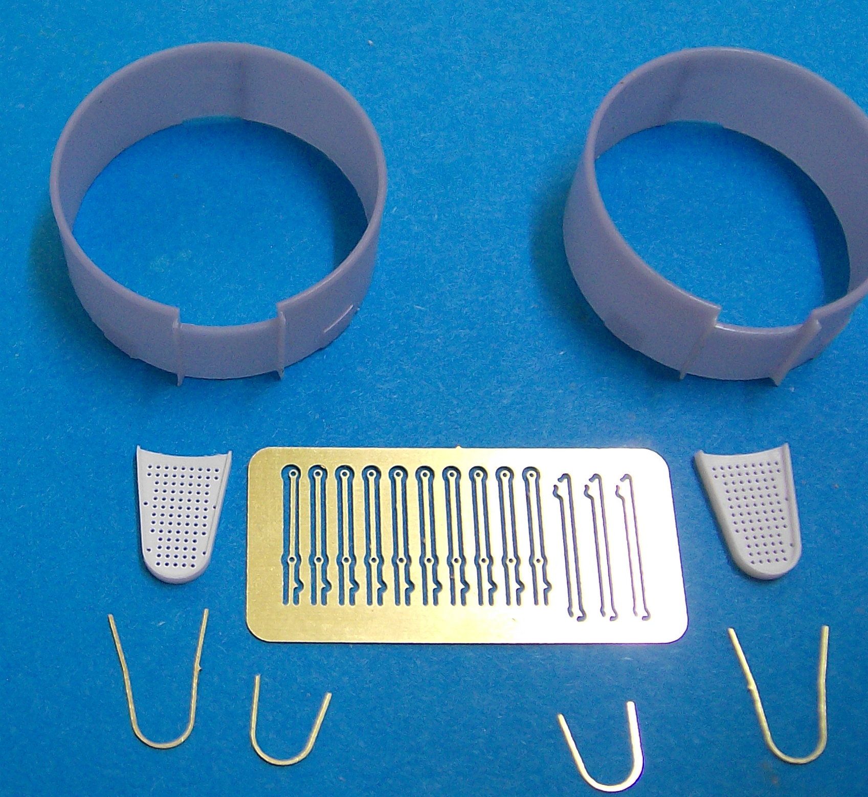 Artikelbild 2 des Artikels “Brüstung für 3-m-Messbalken M 1:100 “